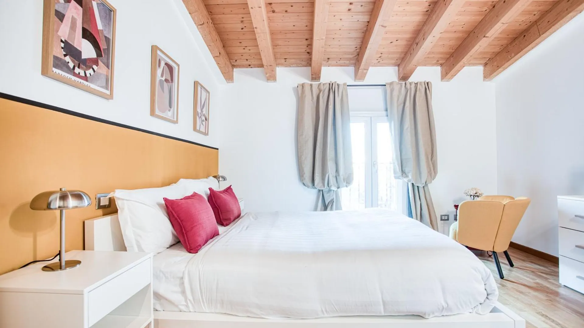 Easylife - Eleganza E Comodita In Citylife Milan Apartment